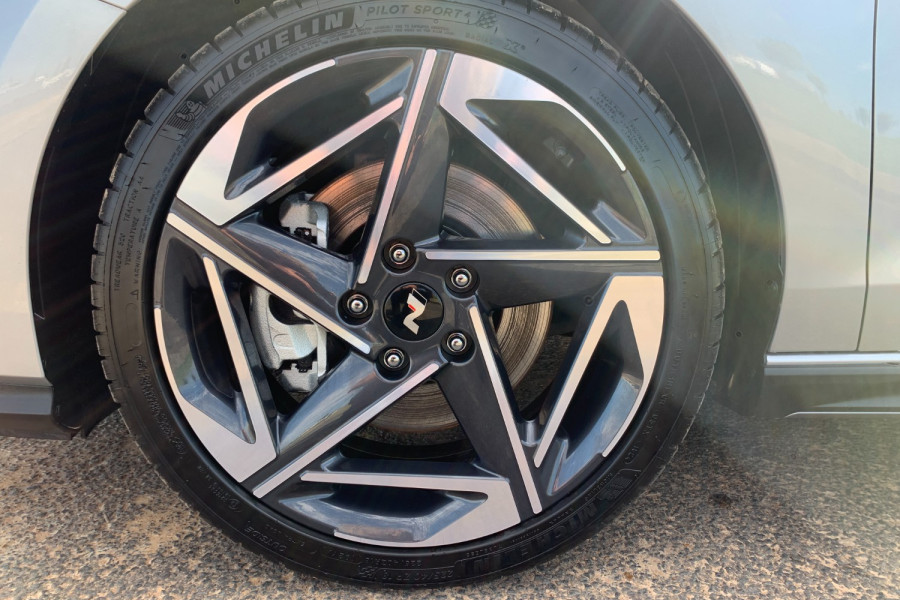 2024 Hyundai i30 PDe.V6 N Line Hatch Image 10