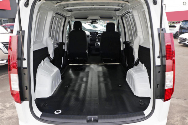 2026 Hyundai Staria Load US4.V3  Van Image 11