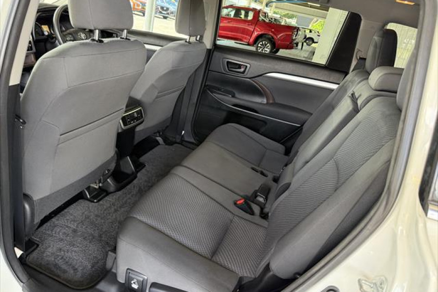 2016 Toyota Kluger GSU50R GX SUV Image 11
