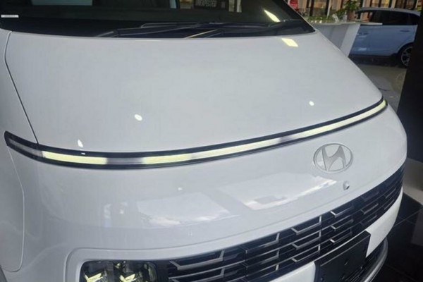 2026 MY27 Hyundai Staria US4.V4 Lounge Wagon Image 6