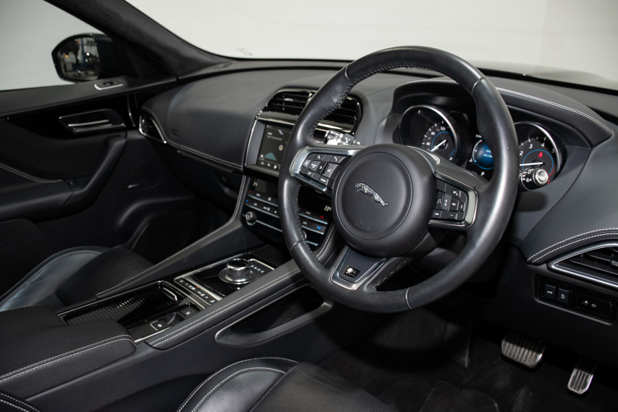 2019 Jaguar F-PACE 25t R-Sport SUV