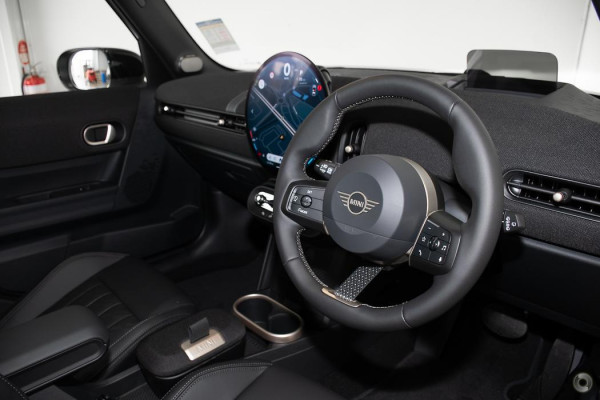 2026 MINI Cooper F65 C Favoured Hatch image 7