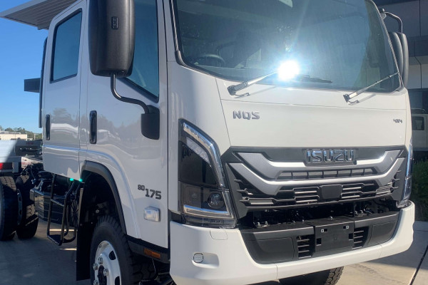 2025 Isuzu  NQS 80-175 DT C34 CREW Cab Chassis Image 1