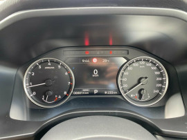 2024 Mitsubishi Outlander ZM ES SUV image 10