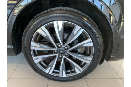 2021 MY21.25 Ford Escape ZH Vignale SUV