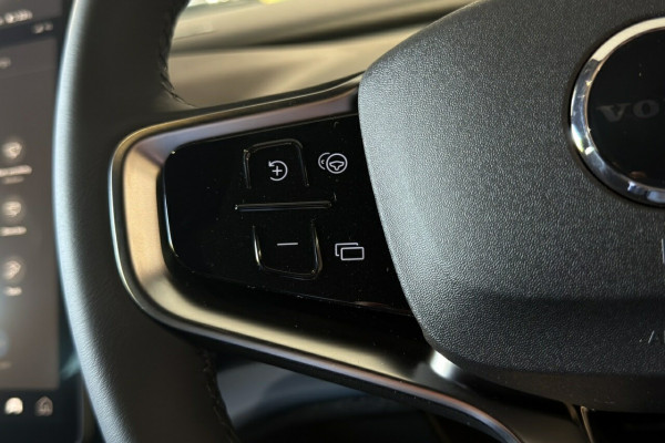 2026 Volvo EX30  Single Motor Extended Range Plus SUV Image 15