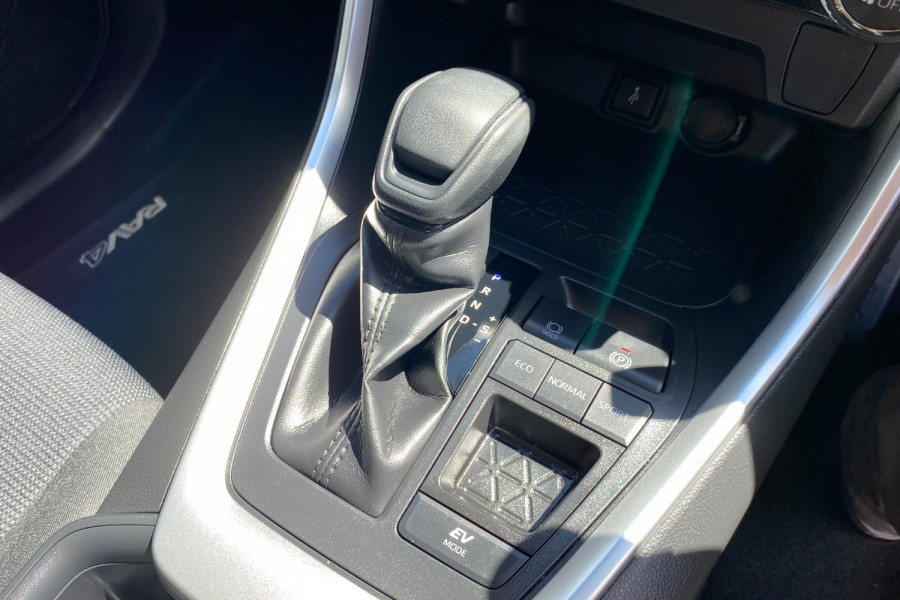 2022 Toyota RAV4 AXAH52R GX SUV Image 14