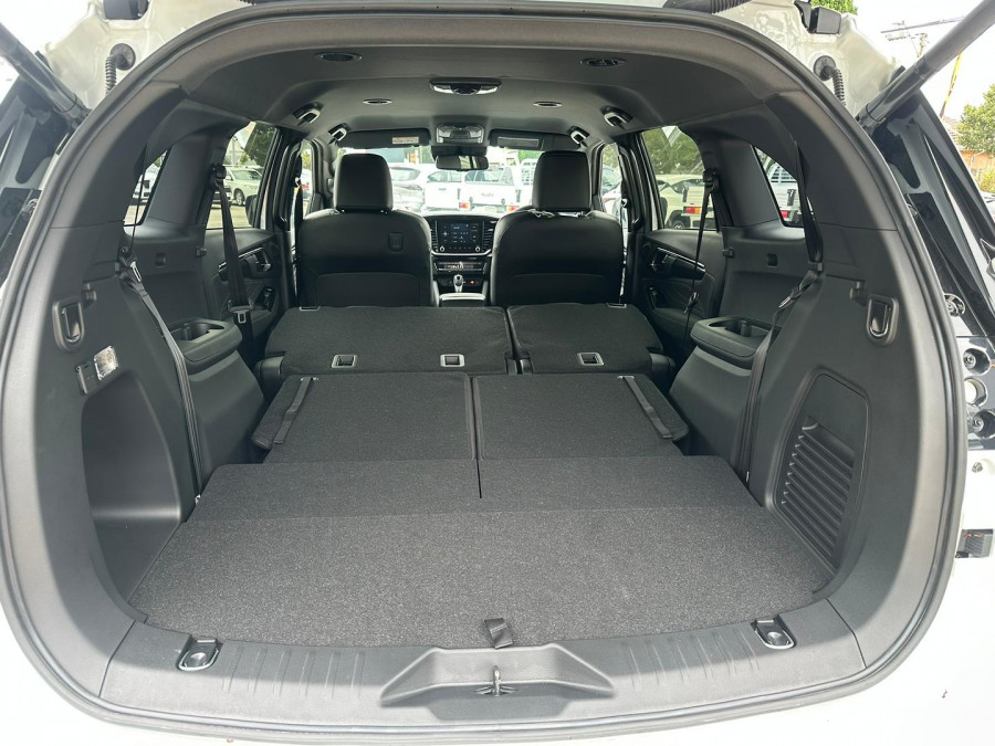 2025 MY25.5 Isuzu MU-X RJ LS-T SUV Image 28