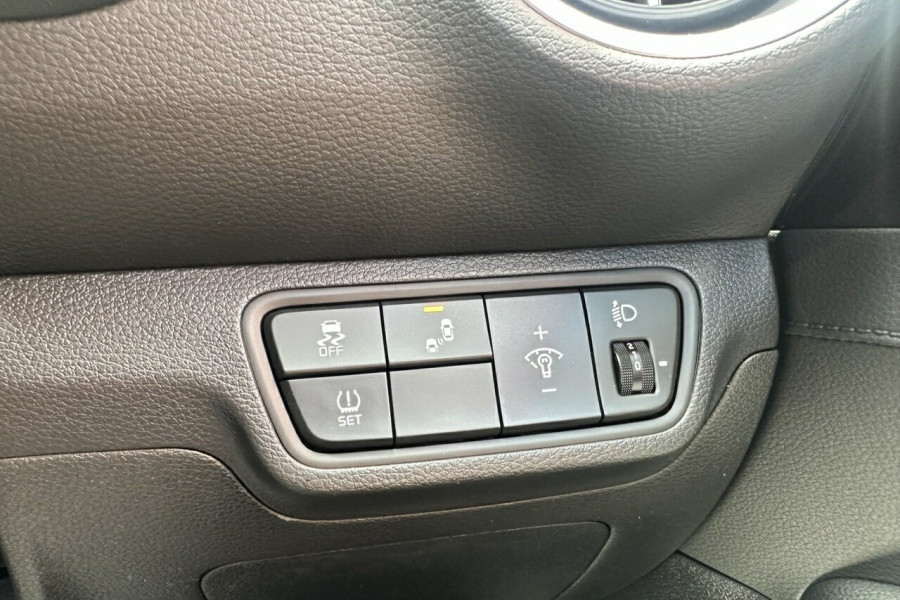 2024 Kia Cerato BD GT Hatch Image 20