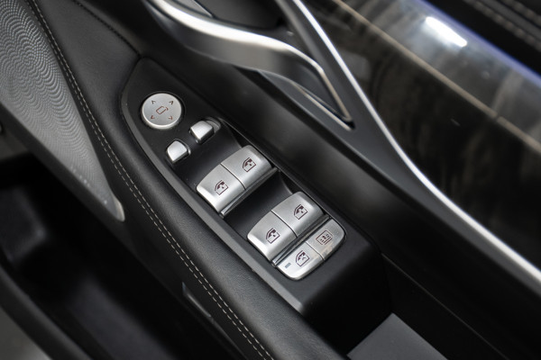 2018 BMW 7 Series 30d Sedan Image 13