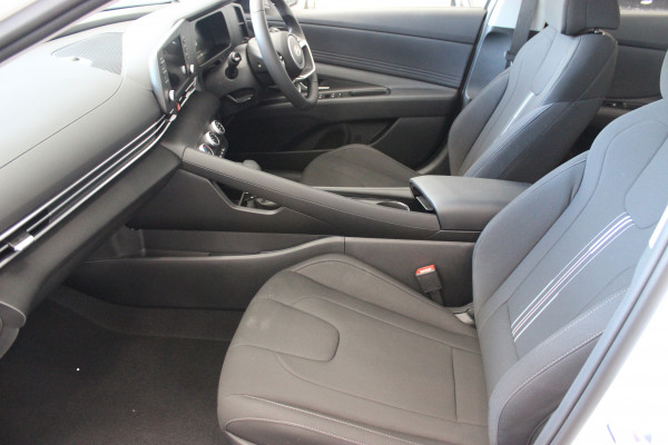 2025 Hyundai i30 CN7.V2  Sedan Image 12
