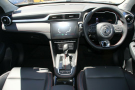 2024 MG ZST S13 Essence SUV
