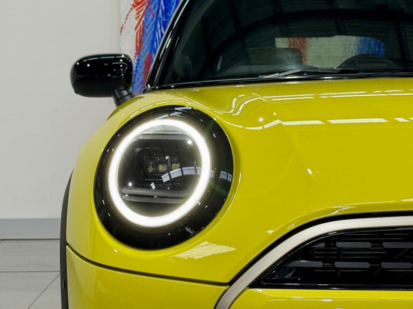 2025 MINI Cooper F65 S Favoured Hatch image 11