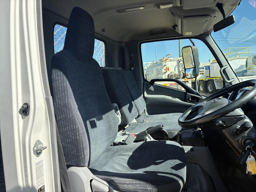 2017 Hino 300 Tray Dropside Image 8