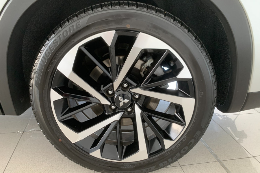 2022 MY23 Mitsubishi Outlander ZM Aspire SUV Image 12