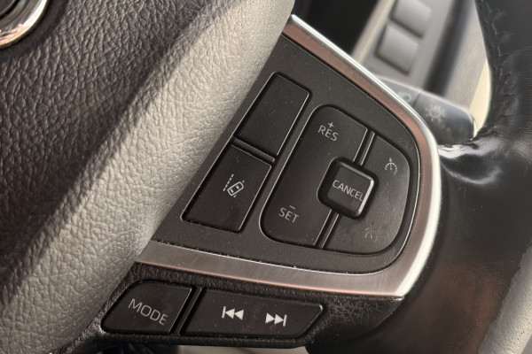 2021 Toyota HiAce GDH300R  Crew Van Image 19