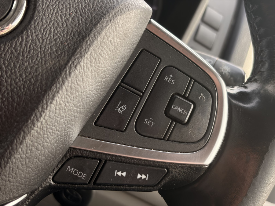 2021 Toyota HiAce GDH300R  Crew Van Image 19