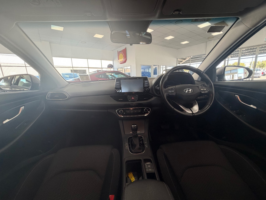 2023 Hyundai i30 PD.V4  Hatch Image 14