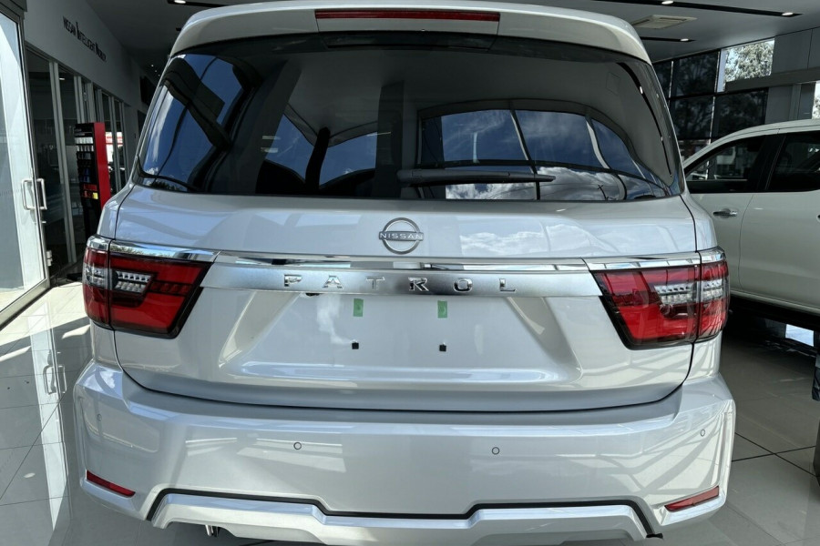 2024 Nissan Patrol Y62 Series 5 Ti-L SUV Image 6
