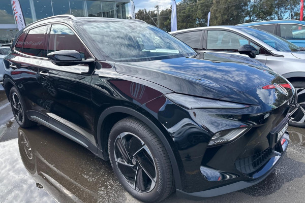 2025 MG MGS5 EV ZS3EM Essence 62 SUV Image 2