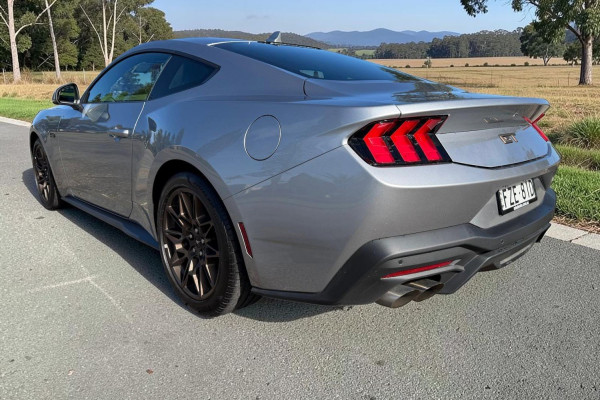 2025 Ford Mustang FO GT Hatch Image 4