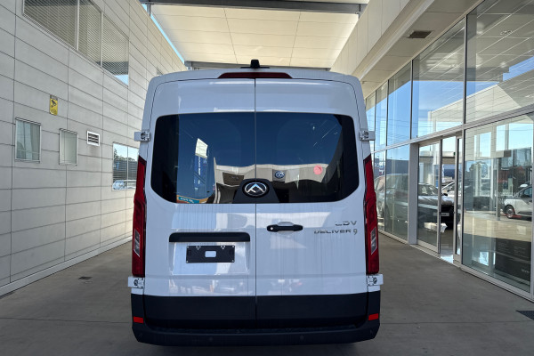 2026 MY24 LDV Deliver 9  Mid Roof LWB Van Image 9
