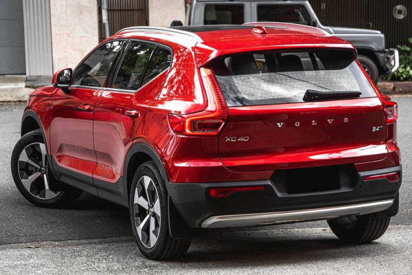 2023 MY24 Volvo XC40 XZ Ultimate B4 Bright SUV Image 4