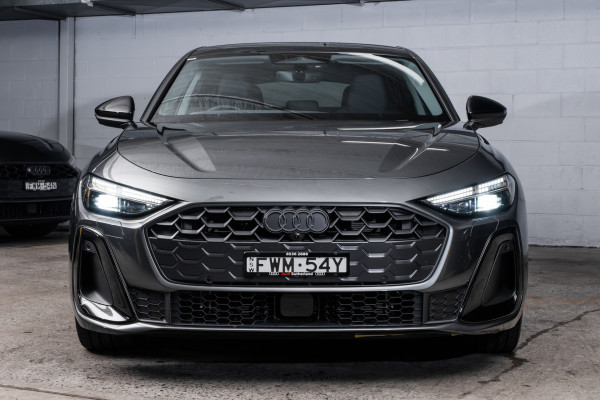 2025 Audi A5 B10 TFSI 150kW S line Sedan image 4