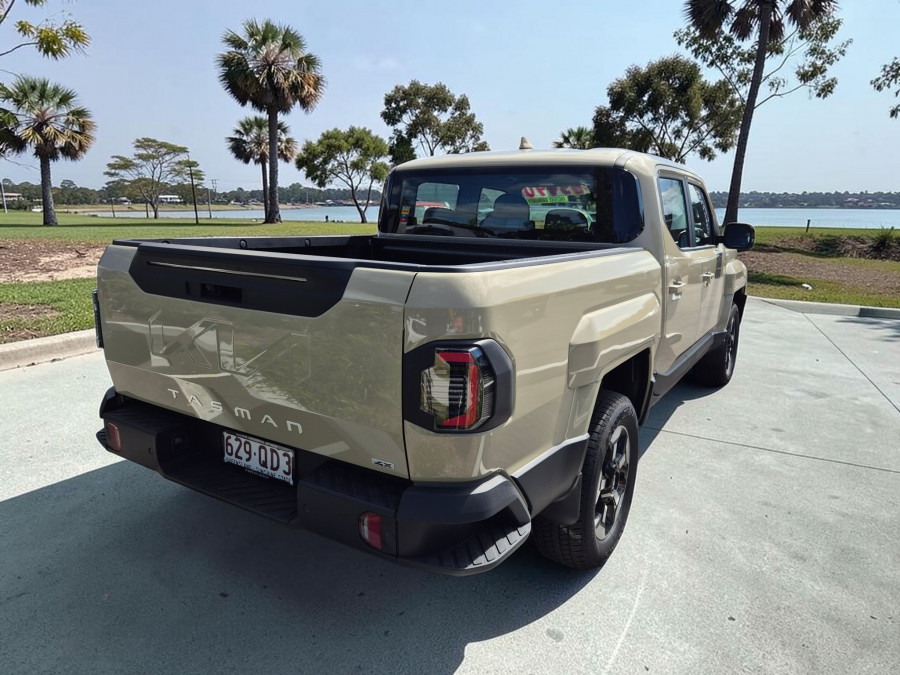 2026 Kia Tasman TK SX+ Ute Image 7