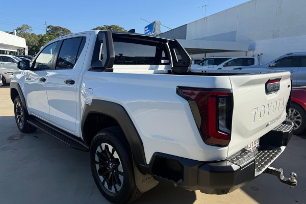 2025 Toyota HiLux GUN126R SR5 48V Ute Image 5