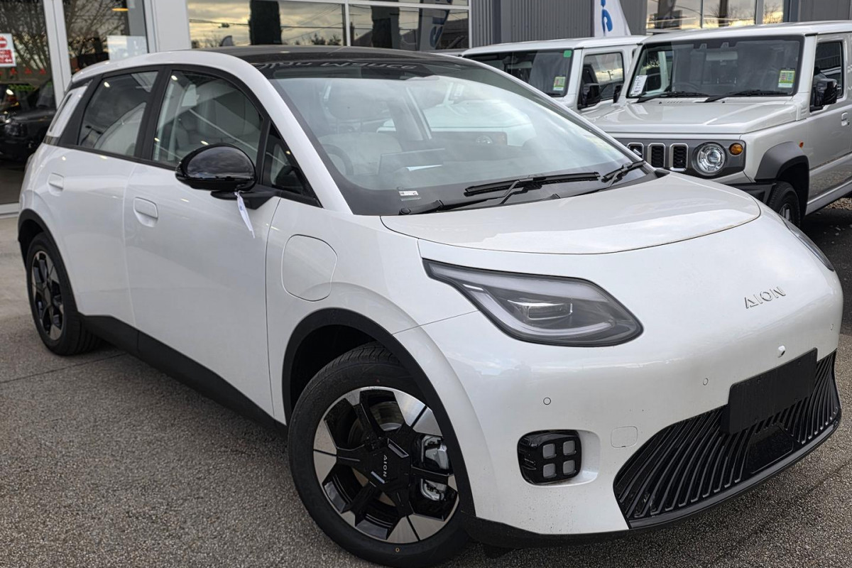 2026 AION UT No Series Luxury Hatch