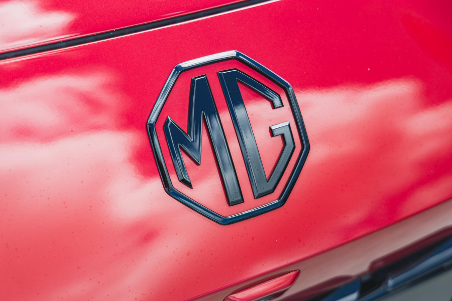 2025 MG MG7  Essence Sedan Image 3