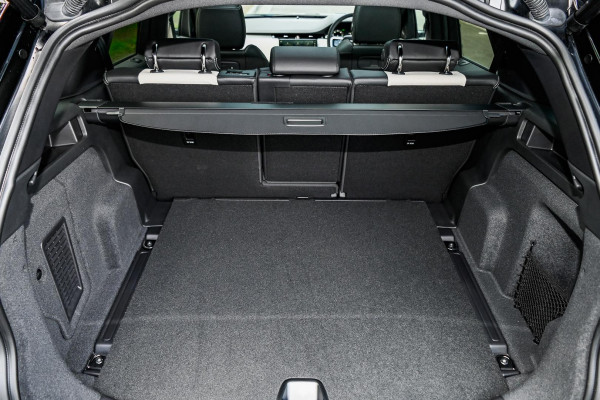 2025 MY25.5 Land Rover Discovery Sport L550 P300e Dynamic SE SUV image 5