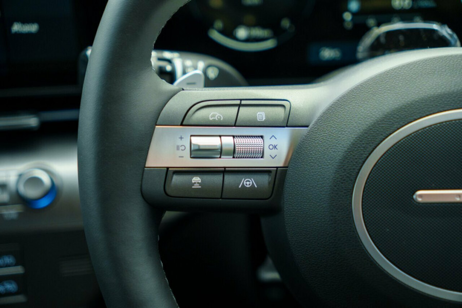 2025 Hyundai KONA SX2.V2 Premium SUV Image 12
