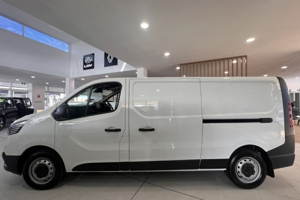 2024 Renault Trafic X82 Pro Van