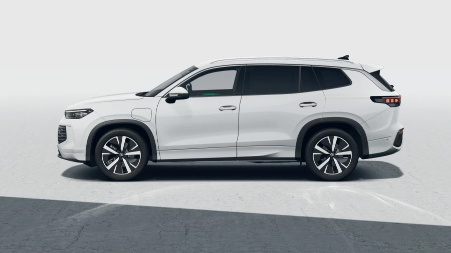 2026 Volkswagen Tayron R4 150TSI eHybrid Elegance SUV Image 2