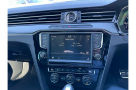 2016 Volkswagen Passat 3C (B8) MY17 132TSI DSG Comfortline Sedan