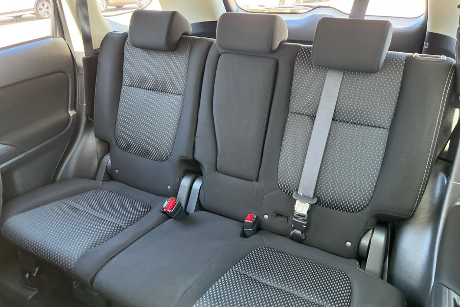 2015 MY16 Mitsubishi Outlander ZK LS SUV Image 19