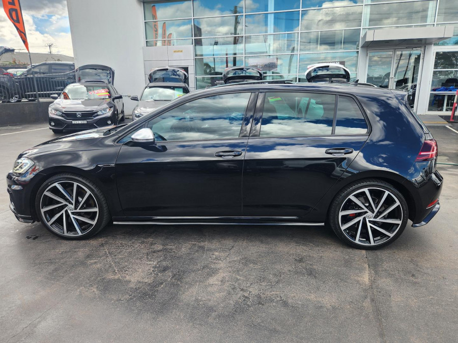 2020 Volkswagen Golf 7.5 R Hatch Image 6
