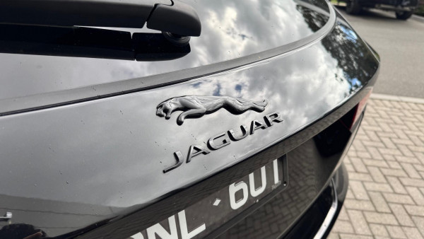 2024 MY24.75 Jaguar E-PACE X540 R-Dynamic SE SUV image 9