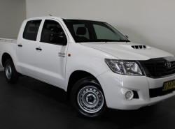 Toyota HiLux SR KUN16R Turbo