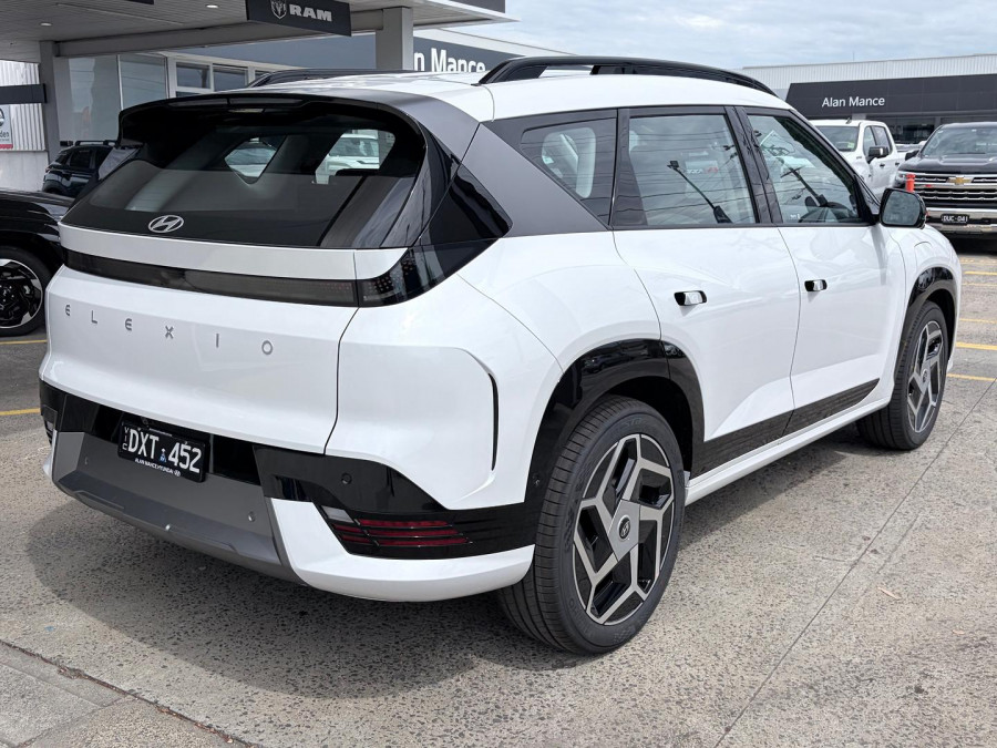 2026 Hyundai ELEXIO OE1.V1 Elite SUV Image 5