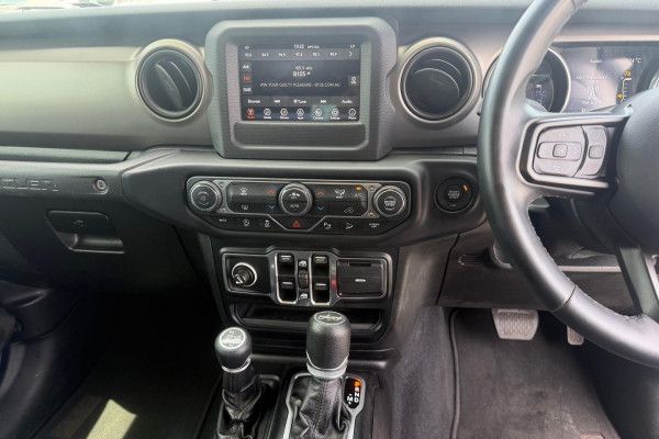 2019 Jeep Wrangler JL Unlimited Sport S SUV Image 18