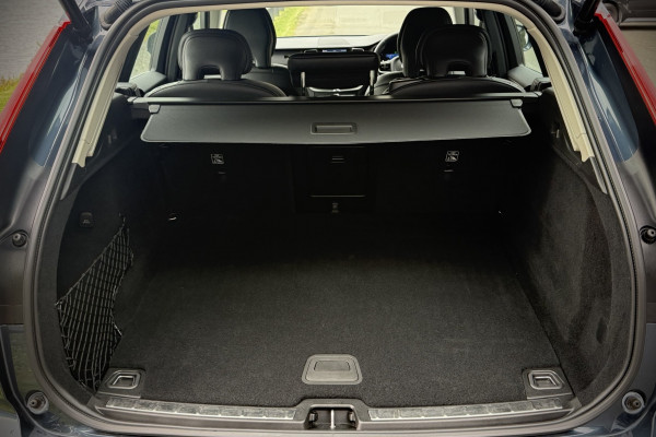 2023 Volvo XC60 UZ Ultimate B5 Bright SUV Image 9