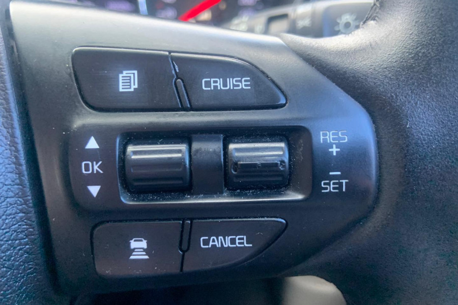 2020 Kia Carnival YP SLi Van Image 32
