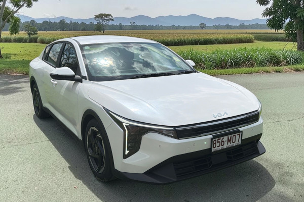 2025 Kia K4 CL4m Sport Sedan Image 1