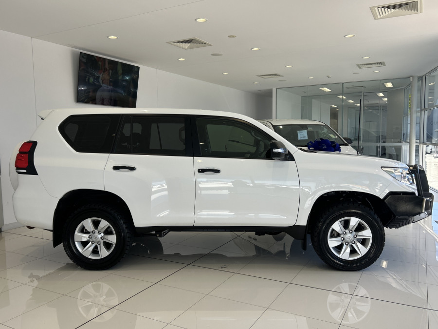 2021 Toyota LandCruiser Prado GDJ150R GX SUV Image 4