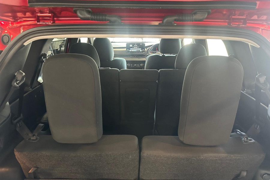 2024 Mitsubishi Outlander ZM LS SUV Image 20