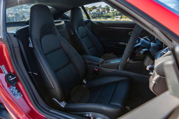 2024 Porsche 718 Cayman Coupe Image 14