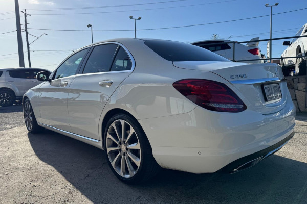 2016 Mercedes-Benz C-Class W205 C250 Sedan Image 8